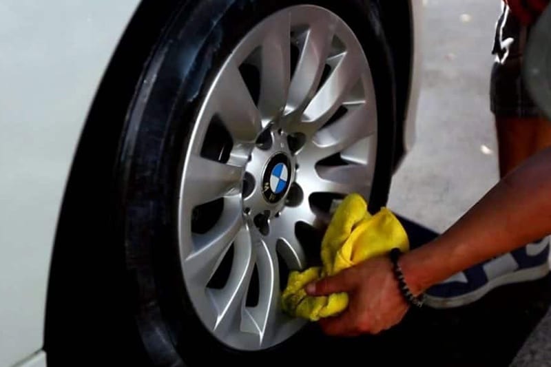 Wheels and Trim polishing by Steve's Detailing